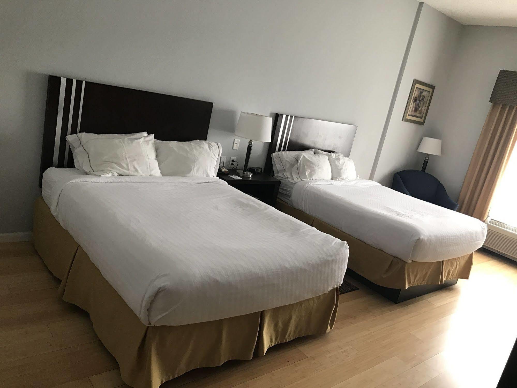 Holiday Inn Express - Bentleyville Ngoại thất bức ảnh
